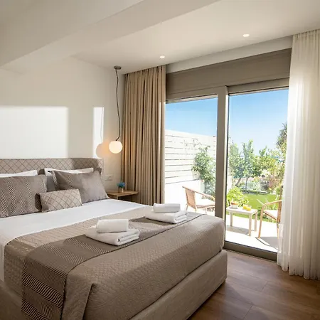 Lucy's * Agios Nikolaos